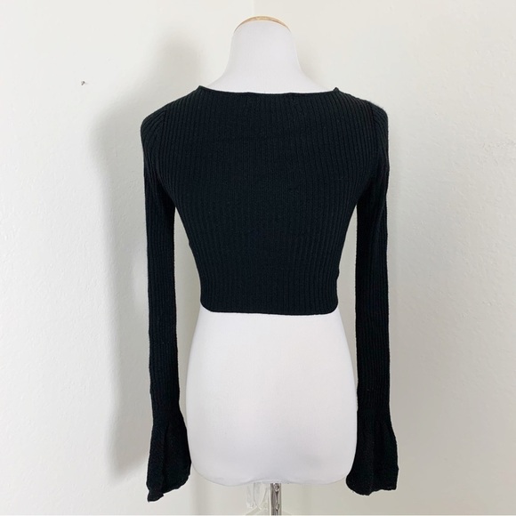 Urban Outfitters Long Bell Sleeve Ribbed Knit V Neck Crop Top - Picture 15 of 16
